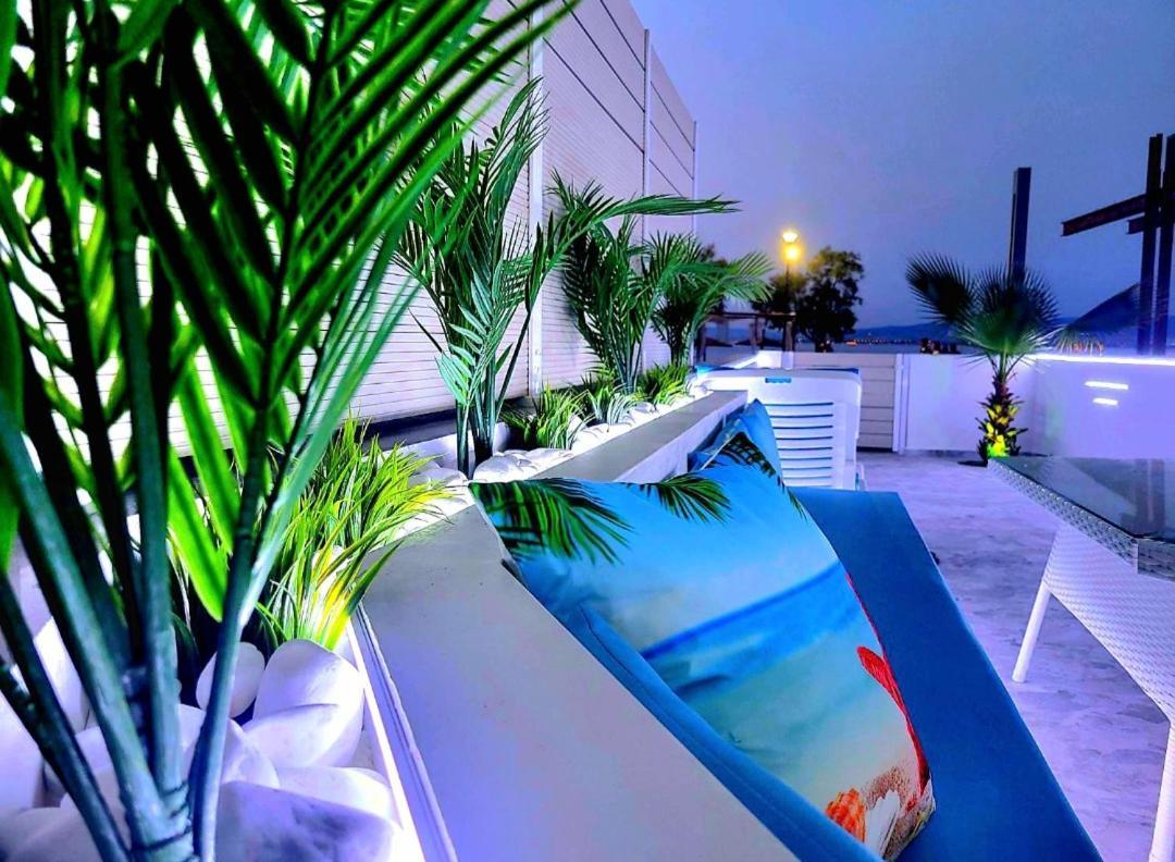 Sun Sea No 7 First Line Apartamento Peraía Exterior foto